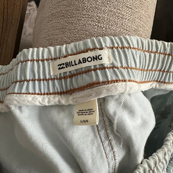 Billabong Cotton Denim Pull On Shorts Acid Blue Large - Picture 5 of 6